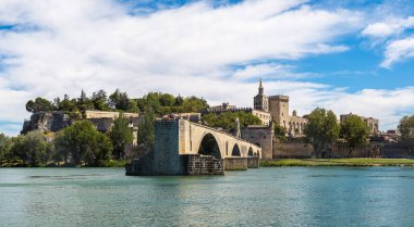 Avignon Saint Benezet Köprüsü