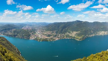 İtalya Como Gölü'nün panoramik görünüm