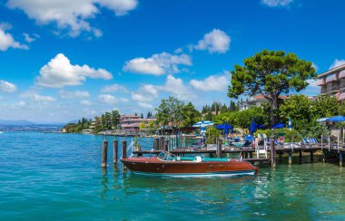 Sirmione Garda Gölü 'nde