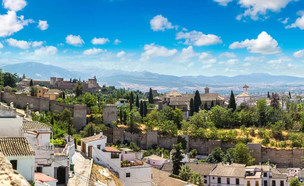 Panoramautsikt över Granada — Stockfoto