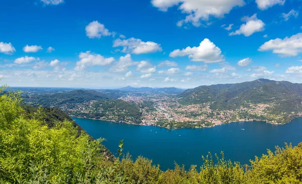 Vista panorâmica do lago Como na Itália — Fotografia de Stock