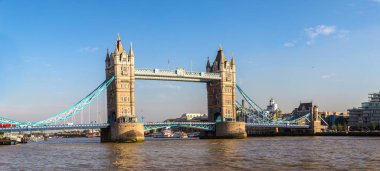 Londra 'daki kule köprüsü