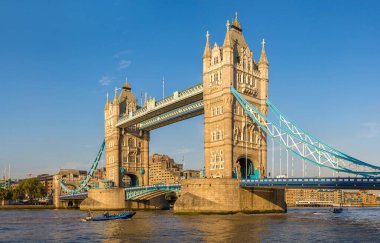 Londra 'daki kule köprüsü