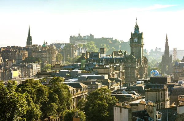 Kasteel van Edinburgh van Calton Hill — Stockfoto