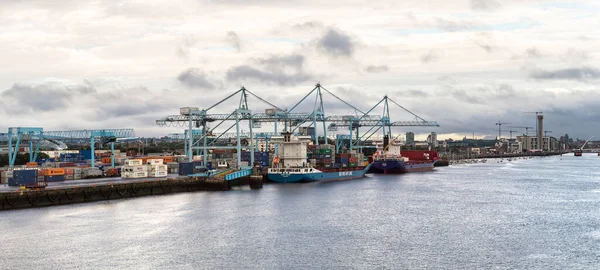 Puerto de Dublinin, Irlanda — Foto de Stock