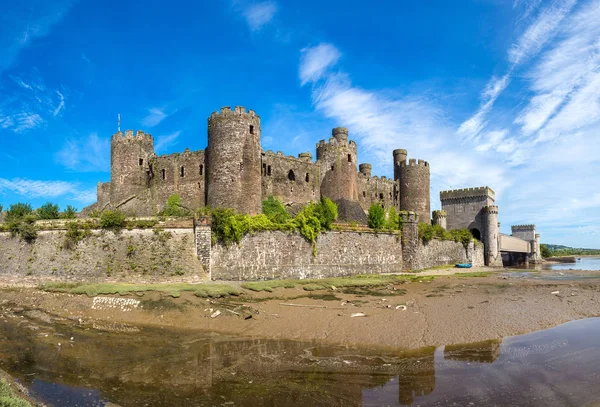 Conwy castle in wales — Stockfoto