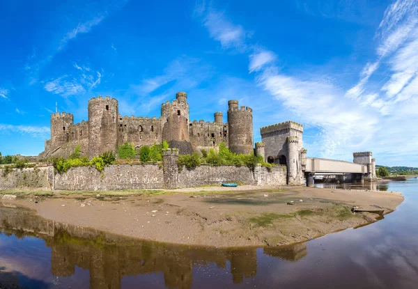 Conwy castle in wales — Stockfoto