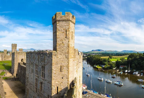 Caernarfon Castle i Wales — Stockfoto