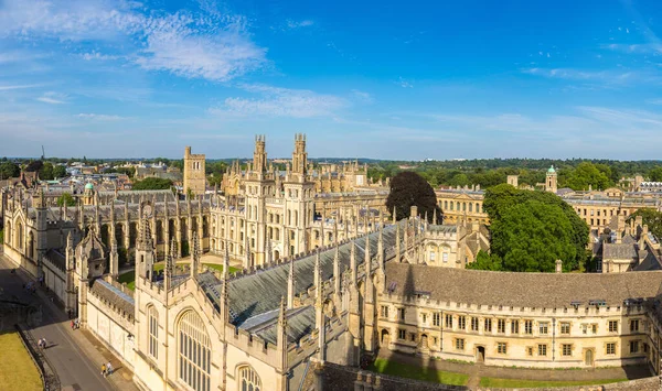 Колледж всех душ Оксфордского университета — стоковое фото