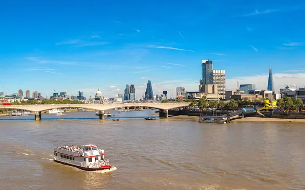 伦敦的城市景观 — 图库照片
