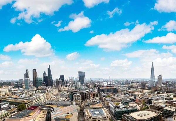 Панорамный вид на Лондон с воздуха — стоковое фото