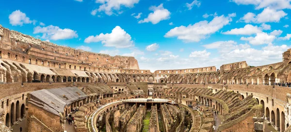 Kolosseum in rom, italien — Stockfoto