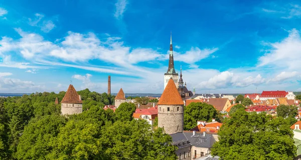 Widok z lotu ptaka miasta Tallin — Zdjęcie stockowe