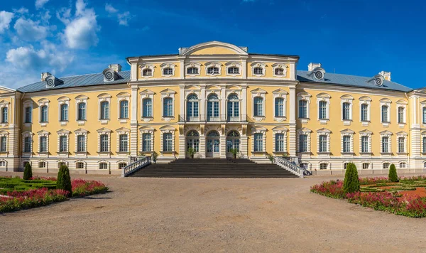 ラトビアのランダーレ宮殿 — ストック写真