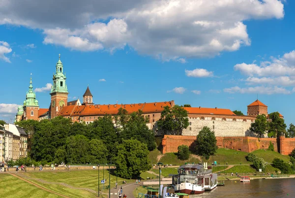 Castillo Real de Wawel en Cracovia — Foto de Stock