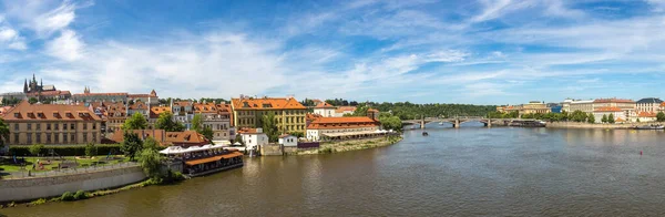 Panoramic view of  Prague — Stock Photo, Image