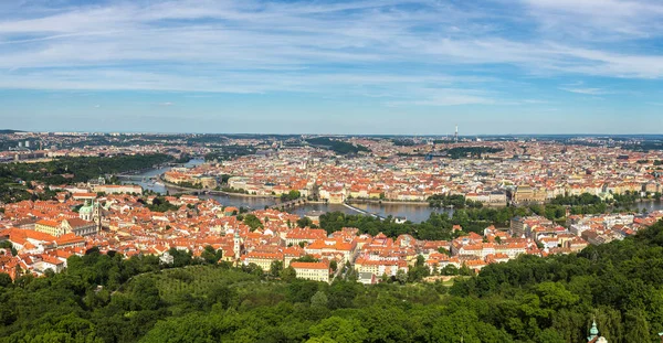 Vista aérea panorámica de Praga —  Fotos de Stock