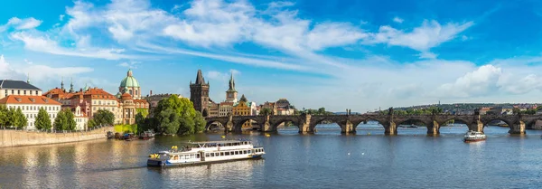 Panoramatický výhled na Prahu — Stock fotografie