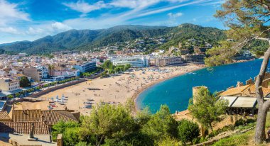 Kumsalda Tossa de Mar, İspanya