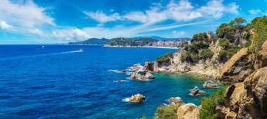 Lloret de Mar i kıyısında.