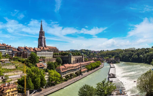 Kathedraal van Bern en Berner Munster — Stockfoto