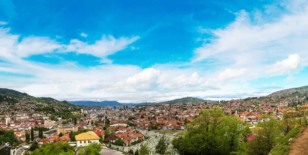 Panoramautsikt över Sarajevo — Stockfoto