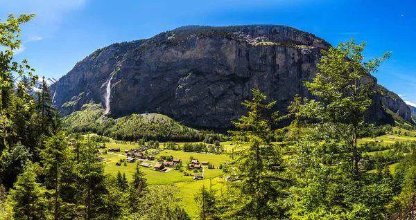 Vallée de Lauterbrunnen en Suisse — Photo