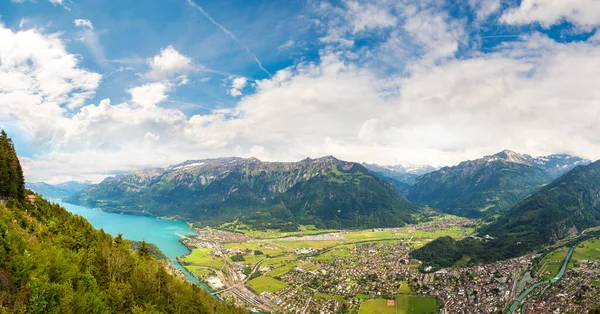 Panoramiczny widok z Interlaken — Zdjęcie stockowe