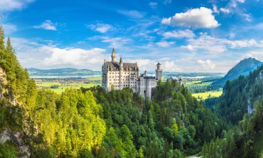 Almanya 'daki Neuschwanstein kalesi
