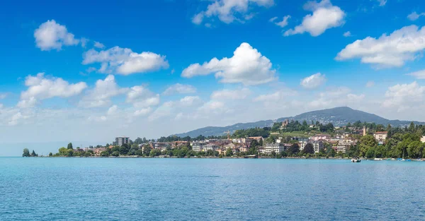Montreux és lake geneva — Stock Fotó