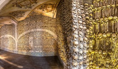 evora, Portekiz kemik Şapeli