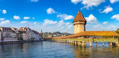 Ünlü Şapel köprüden Lucerne içinde