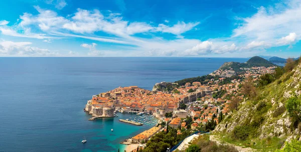 Vista aérea de la ciudad vieja Dubrovnik —  Fotos de Stock