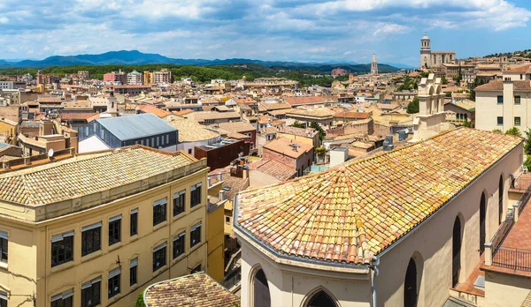 Girona panoramik manzaralı — Stok fotoğraf