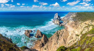 Portekiz 'de Atlantik Okyanusu kıyısı