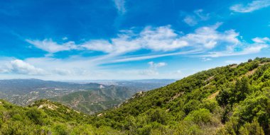 Montserrat Dağları İspanya