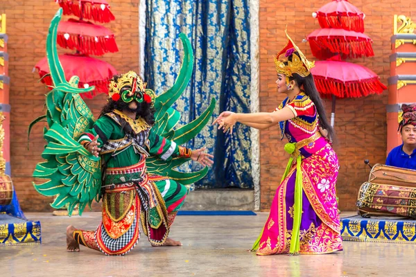 Bali Indonésia Fevereiro 2020 Dança Balinesa Tradicional Realizada Parque Cultural — Fotografia de Stock