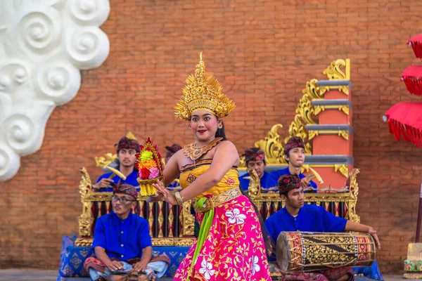 Bali Indonesia Febrero 2020 Danza Tradicional Balinesa Parque Cultural Gwk —  Fotos de Stock