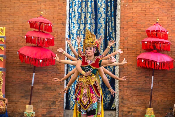 Bali Indonésie Février 2020 Danse Balinaise Traditionnelle Dans Parc Culturel — Photo