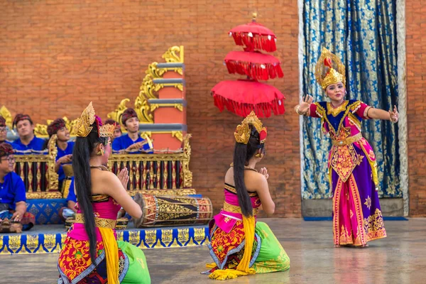 Bali Indonésie Février 2020 Danse Balinaise Traditionnelle Dans Parc Culturel — Photo