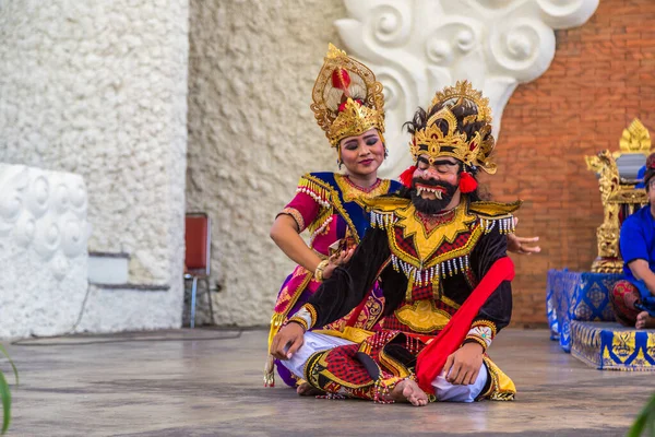 Bali Indonésia Fevereiro 2020 Dança Balinesa Tradicional Realizada Parque Cultural — Fotografia de Stock