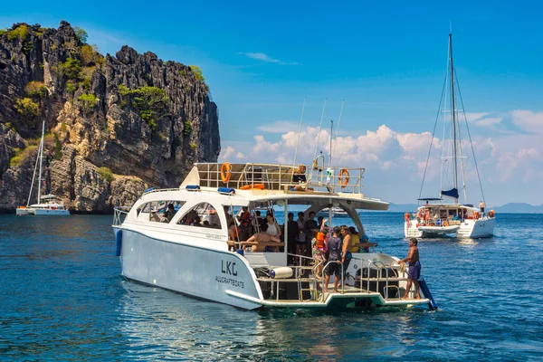 Koh Haa Island Krabi Thailand Февраля 2020 Года Скоростной Катер — стоковое фото