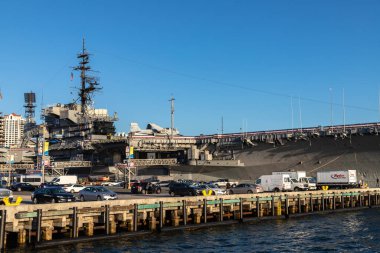 SAN DIEGO, ABD - 29 Mart 2020: Uçak gemisi USS Midway Museum, San Diego, Kaliforniya, ABD
