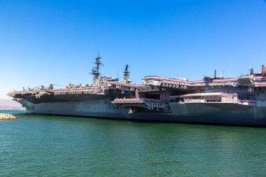 SAN DIEGO, ABD - 29 Mart 2020: Uçak gemisi USS Midway Museum, San Diego, Kaliforniya, ABD