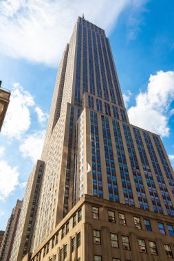 NEW YORK CITY, ABD - 15 Mart 2020: Manhattan, New York 'taki Empire State Building, ABD