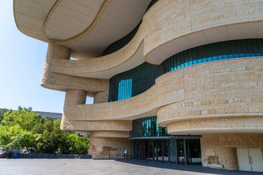 WASHINGTON DC, ABD - 29 Mart 2020: Güneşli bir günde Washington DC 'deki Amerikan Yerlileri Ulusal Müzesi