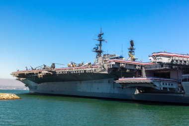 SAN DIEGO, ABD - 29 Mart 2020: Uçak gemisi USS Midway Museum, San Diego, Kaliforniya, ABD