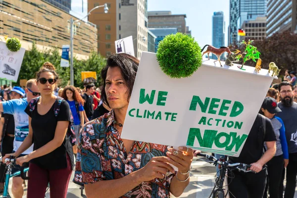 Toronto Canada 2019 Szeptember Globális Sztrájk Éghajlatért Éghajlati Igazságszolgáltatásért Torontóban — Stock Fotó