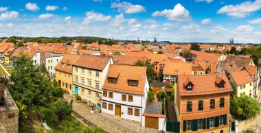 Panoramik hava görünümünde Quedlinburg bir güzel yaz günü, Almanya