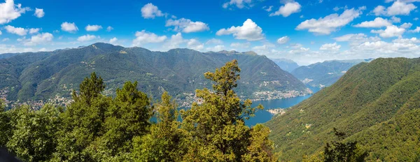 Панорамний Вид Комо Італії Один Прекрасний Літній День — стокове фото